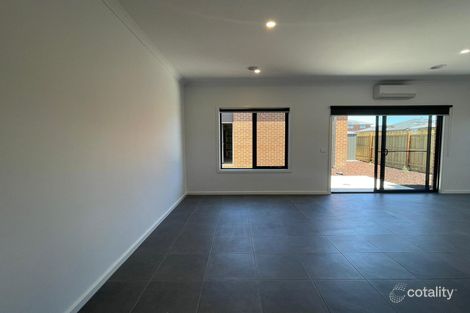 Property photo of 65 Strathlea Drive Cranbourne West VIC 3977