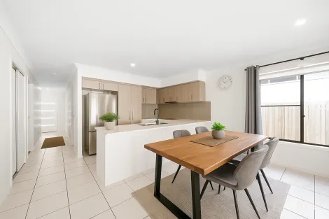 Property photo of 10 Pentonville Street Doolandella QLD 4077