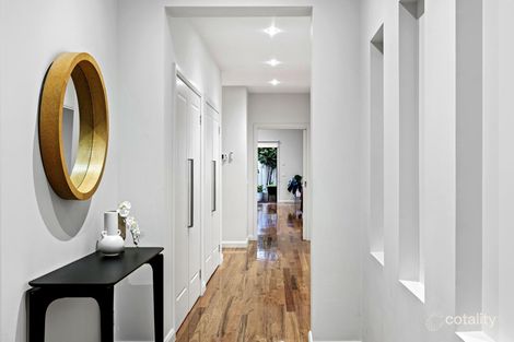 Property photo of 41 Vale Street Reservoir VIC 3073