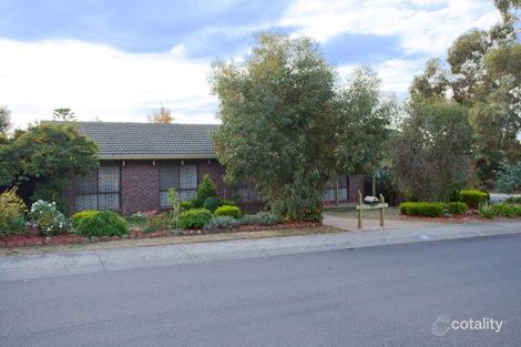 Property photo of 18 Nabilla Crescent Strathdale VIC 3550