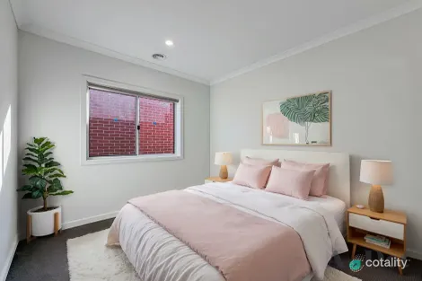 Property photo of 71 Gateau Drive Werribee VIC 3030
