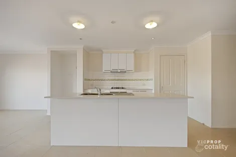 Property photo of 4 Landscape Drive Truganina VIC 3029