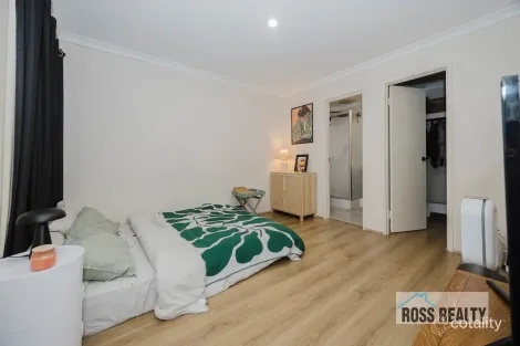 Property photo of 28 Conferta Link Banksia Grove WA 6031