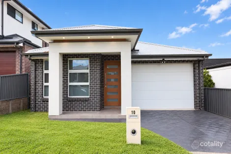 10 Trehearne Loop, Austral, NSW 2179