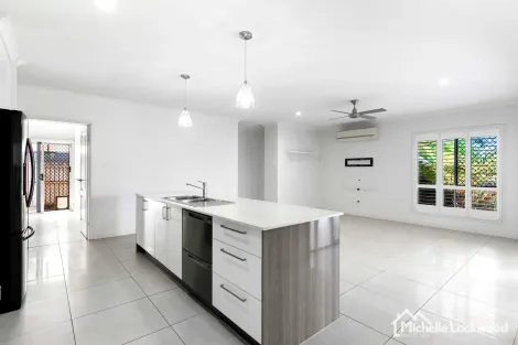Property photo of 16 Bronte Place Urraween QLD 4655