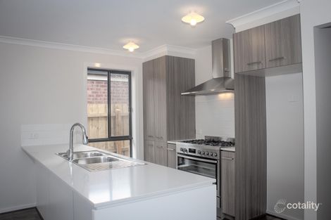 Property photo of 16 Brettim Boulevard Grovedale VIC 3216