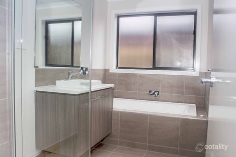Property photo of 16 Brettim Boulevard Grovedale VIC 3216