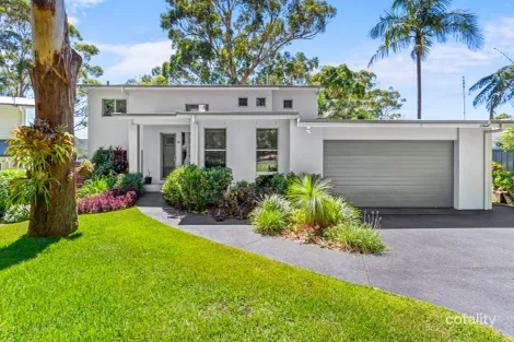 6 Sandbar View Pl, Smiths Lake, NSW 2428