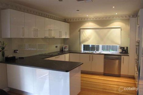 Property photo of 5 Renshaw Street Doncaster East VIC 3109