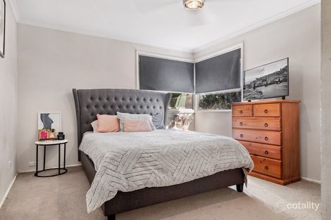 Property photo of 10 Ash Place Bradbury NSW 2560