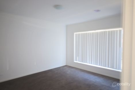 Property photo of 19 Yarkon Way Point Cook VIC 3030