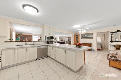 Property photo of 1 Captain Cook Close Skye VIC 3977