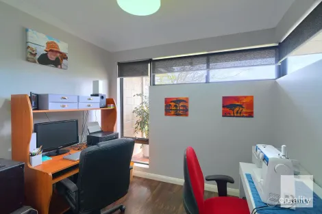 Property photo of 18 Elaray Way Lange WA 6330