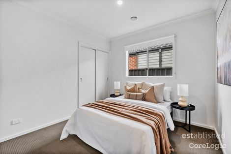 Property photo of 10 Mulgra View Tarneit VIC 3029