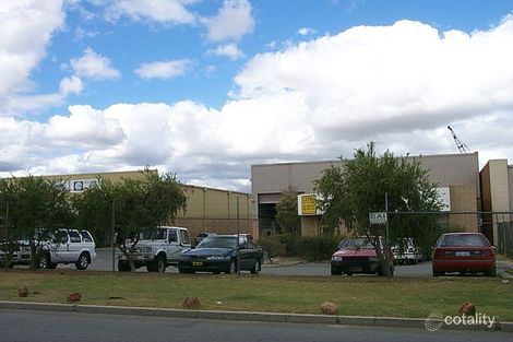 111-113 Radium St N, Welshpool, WA 6106