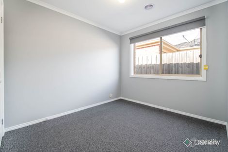 Property photo of 9 Calais Circuit Cranbourne West VIC 3977