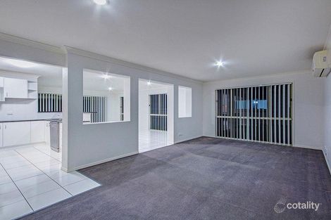 Property photo of 3 Marigold Avenue Regents Park QLD 4118