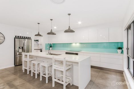 Property photo of 32 Kingcrest Drive Reedy Creek QLD 4227