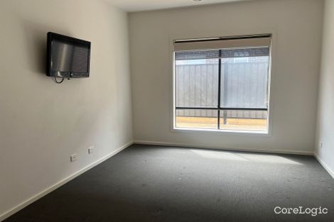 Property photo of 57 City Vista Court Fraser Rise VIC 3336