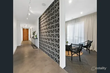 Property photo of 9 Olympic Circuit Strathtulloh VIC 3338