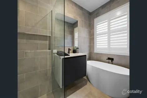 Property photo of 9 Olympic Circuit Strathtulloh VIC 3338