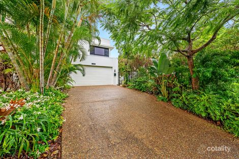 Property photo of 2/7026 Vista Drive Benowa QLD 4217