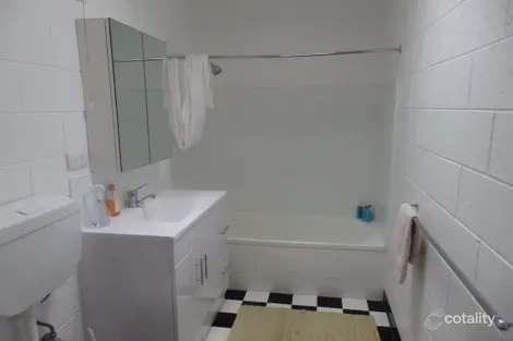 Property photo of 3/2 Onslow Place Mount Nelson TAS 7007