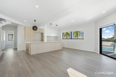 Property photo of 222 Heeb Street Benowa QLD 4217