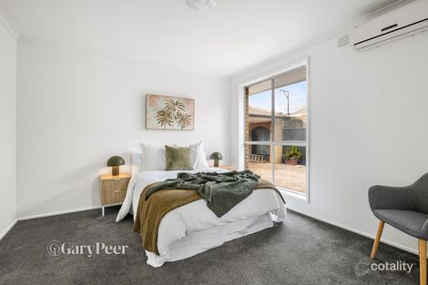 Property photo of 22 Kinlock Avenue Murrumbeena VIC 3163