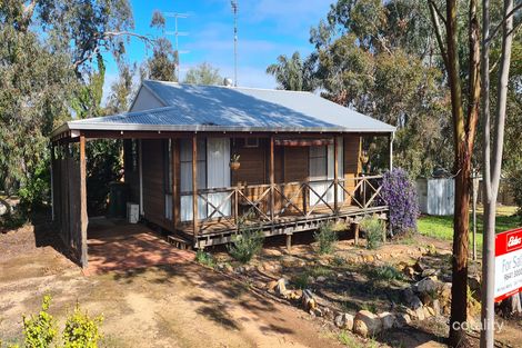 60 Henry Rd, York, WA 6302