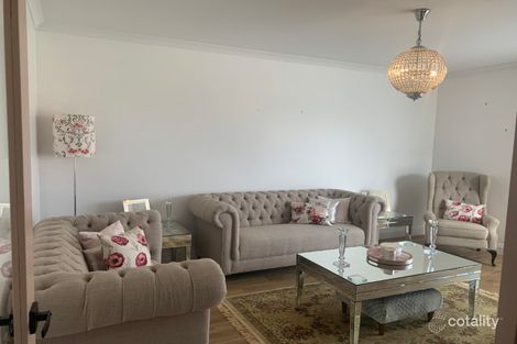 Property photo of 20 Caravel Approach Jindalee WA 6036