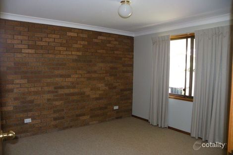 Property photo of 2/16 Crest Road Armidale NSW 2350