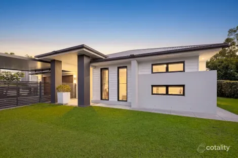 Property photo of 1 Macleay Circuit Upper Coomera QLD 4209