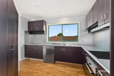 Property photo of 1/43 Cox Parade Mount Warrigal NSW 2528