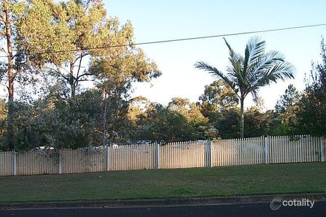 17 Banksia St, Redland Bay, QLD 4165