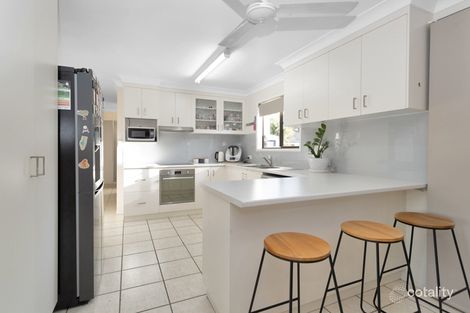 Property photo of 2 Stefan Court Andergrove QLD 4740