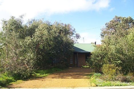 Property photo of 35 Hakea Way Dunsborough WA 6281