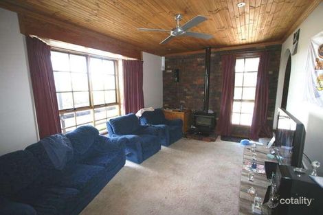 Property photo of 85 Ahern Road Pakenham VIC 3810