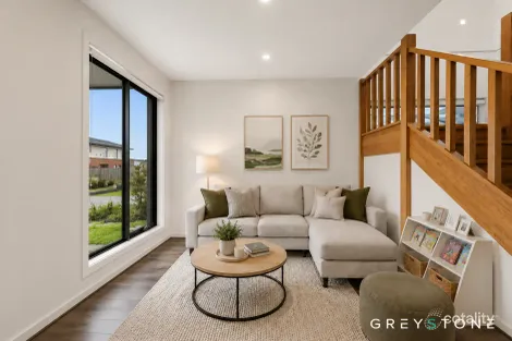 Property photo of 5 Meyer Crescent Clyde North VIC 3978