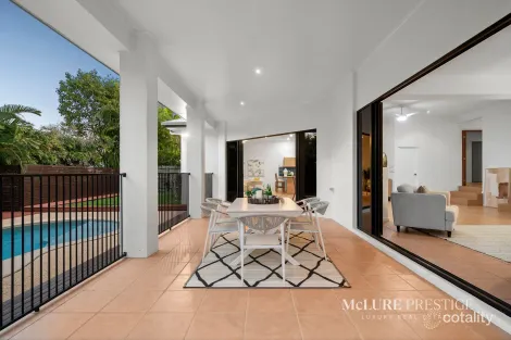 5 Regatta Cct, Noosaville, QLD 4566