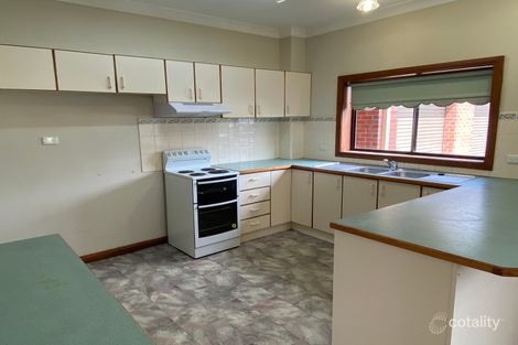 Property photo of 2/4 Vaughan Street Junee NSW 2663