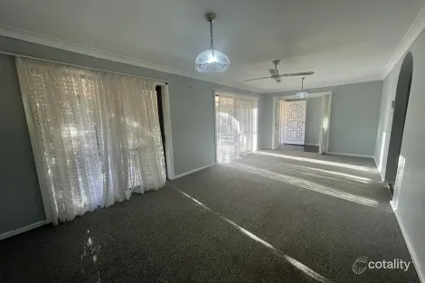 Property photo of 31 Springfield Way Dubbo NSW 2830