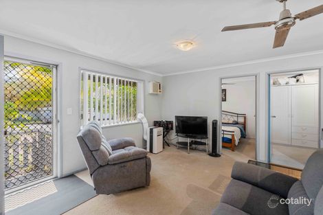 Property photo of 120 Limpus Street Urangan QLD 4655