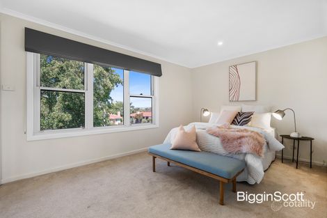 Property photo of 227 Waverley Road Mount Waverley VIC 3149