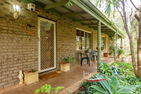 Property photo of 10 Reiger Way Mundaring WA 6073