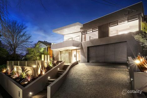 Property photo of 33 Soderlund Drive Doncaster VIC 3108