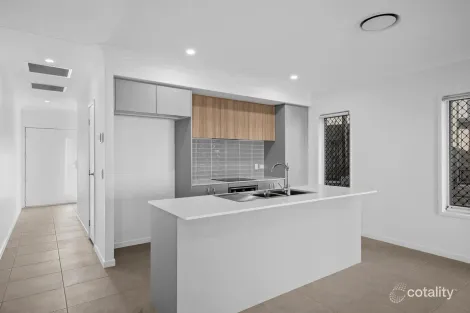 Property photo of 8 Wilsons Peak Way White Rock QLD 4306