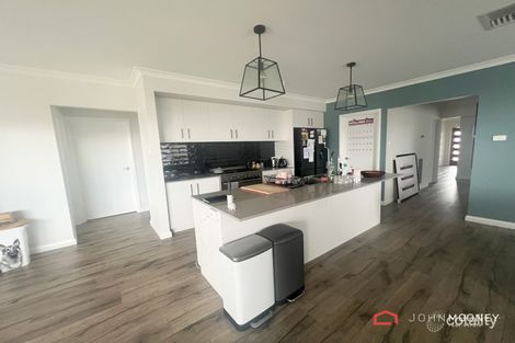 Property photo of 58 Jumbuck Drive Gobbagombalin NSW 2650