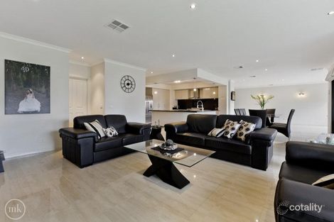 Property photo of 3 Beacon Place Doreen VIC 3754