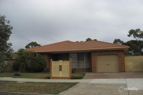 32 Muirfield Dr, Sunbury, VIC 3429